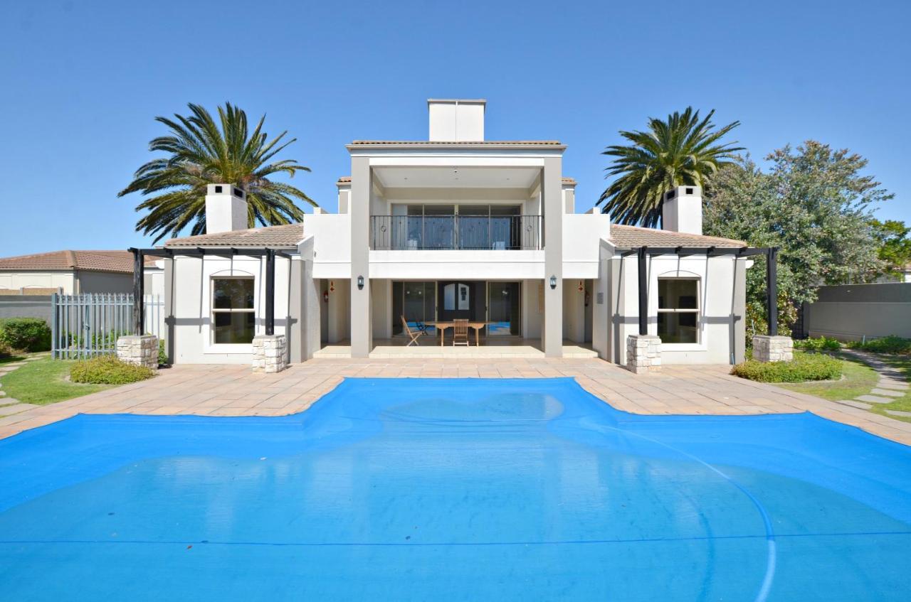 303 Formosa